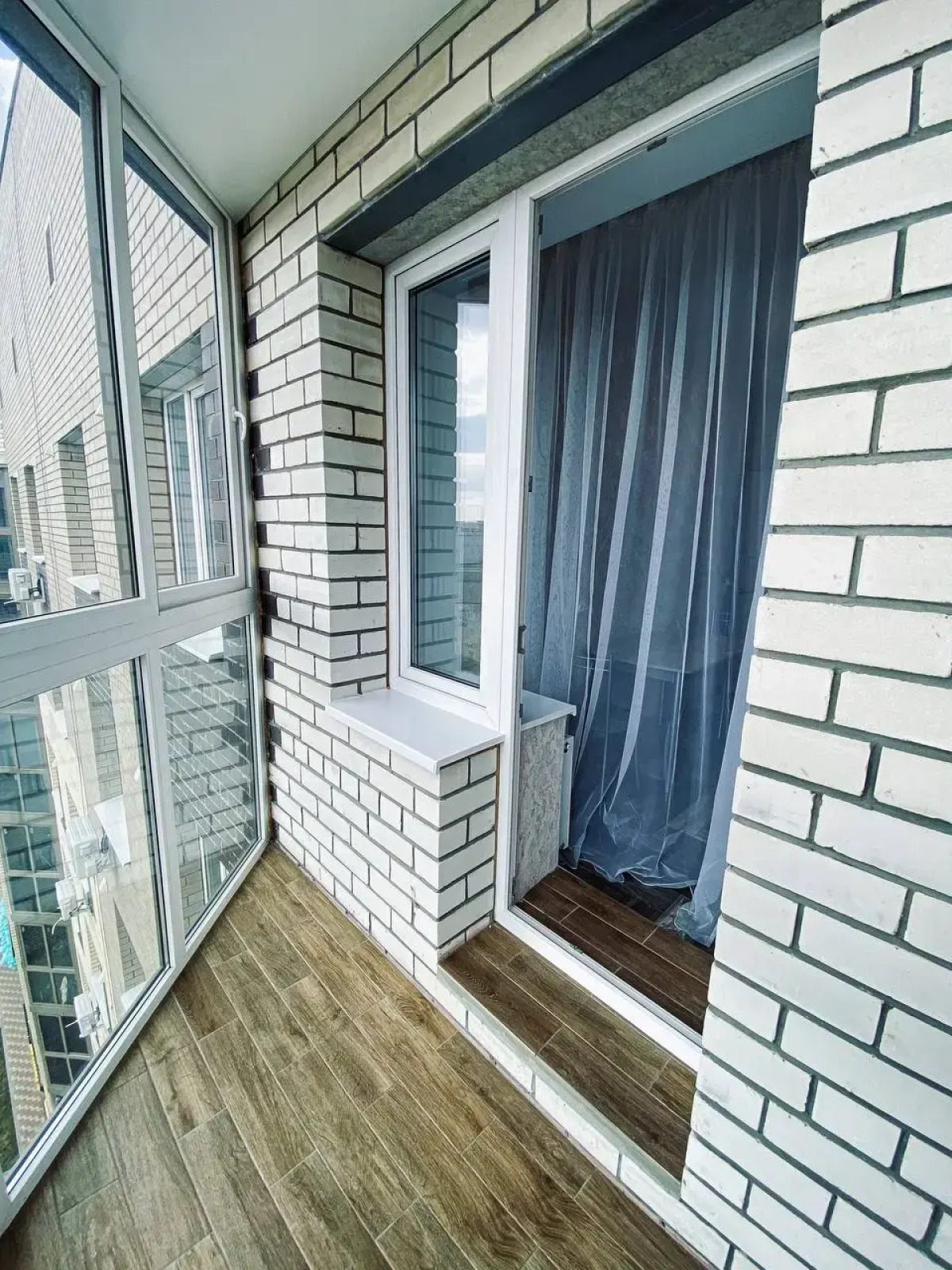 Квартира с Панорамным Балконом и Индивидуальным Отоплением. Тихий Уютный Район с Очень Развитой Инфраструктурой