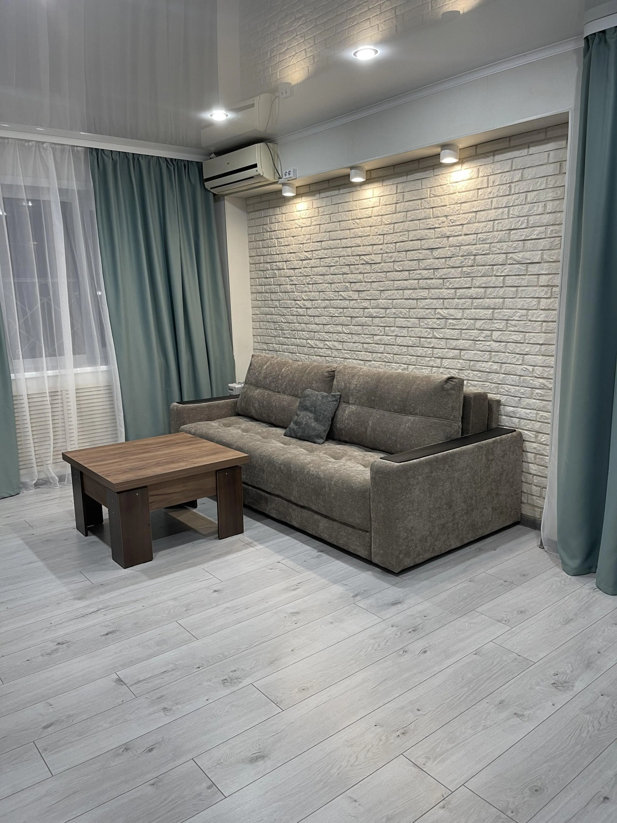 Апартаменты 2-комнатная Квартира с Новым Ремонтом