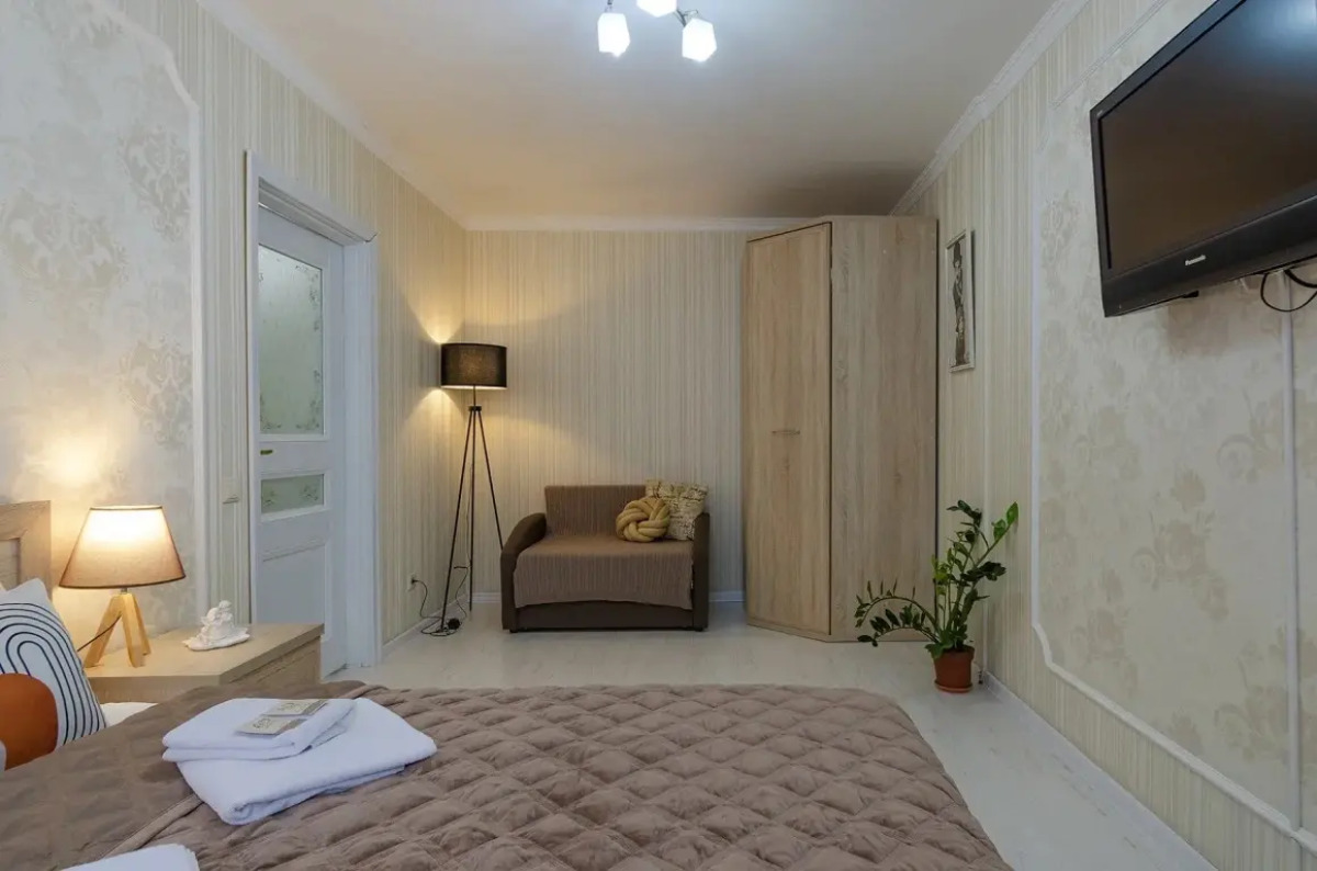 Апартаменты "Полулюкс с джакузи"