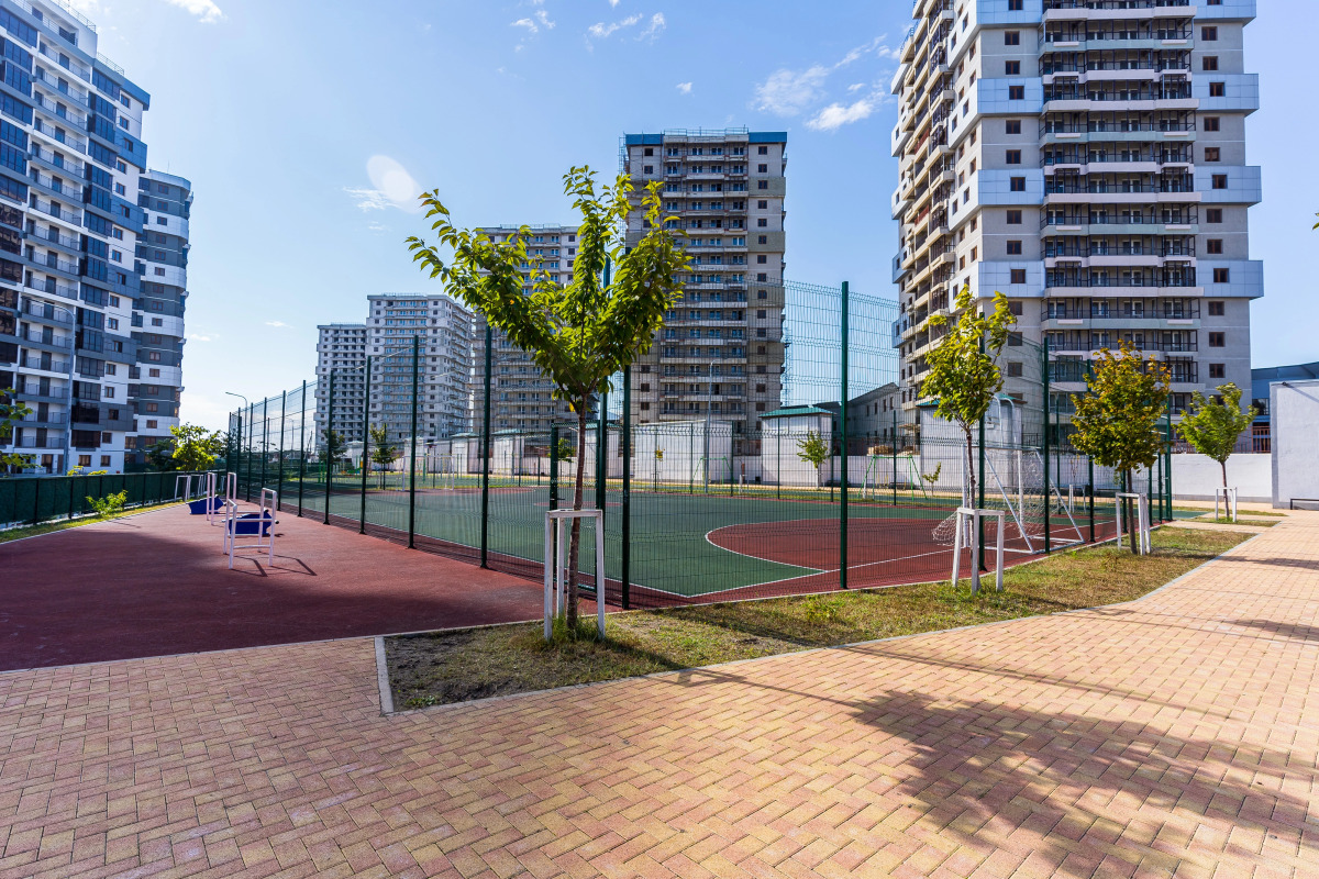 Апартаменты Просторные С Панорамным Балконом От LetoApart