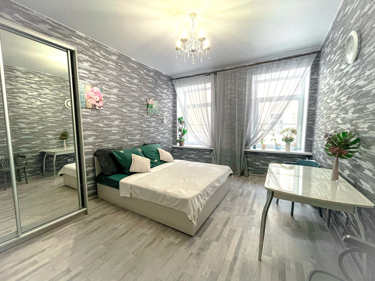 Апартаменты Четырехкомнатные на Невском