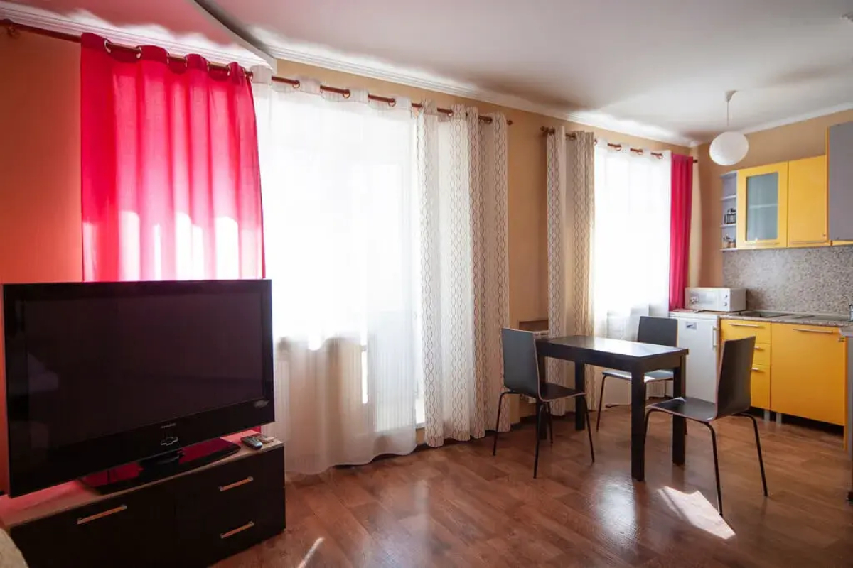 Апартаменты на Маркса 34