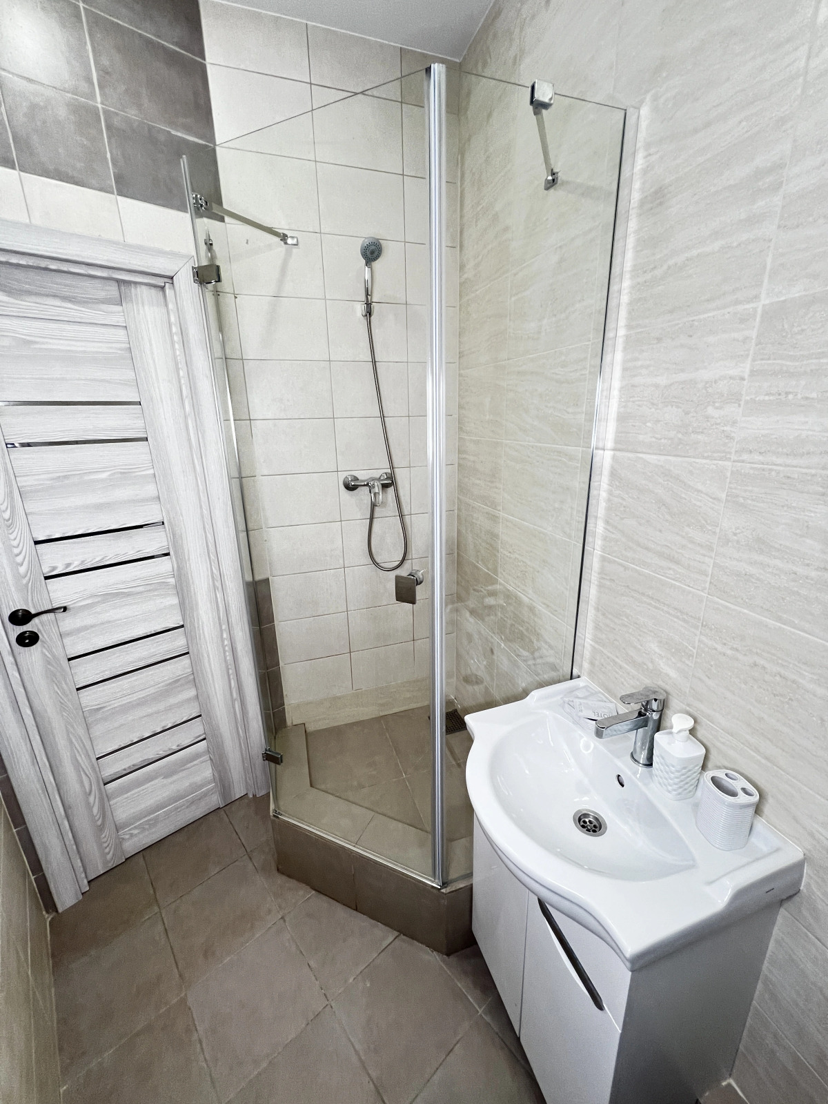 Квартира Апартамент возле метро 1