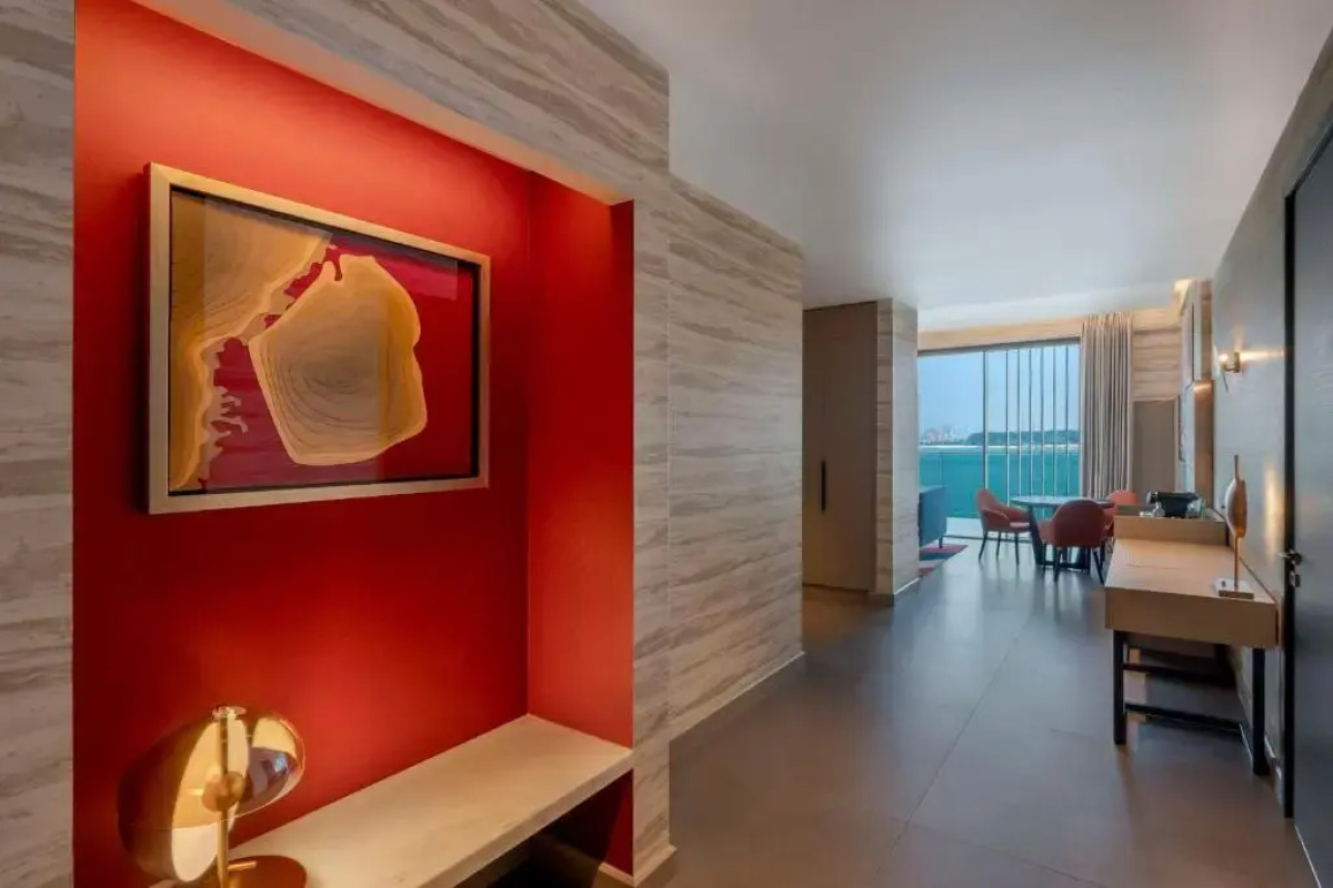 Отель Hyatt Centric Jumeirah Dubai