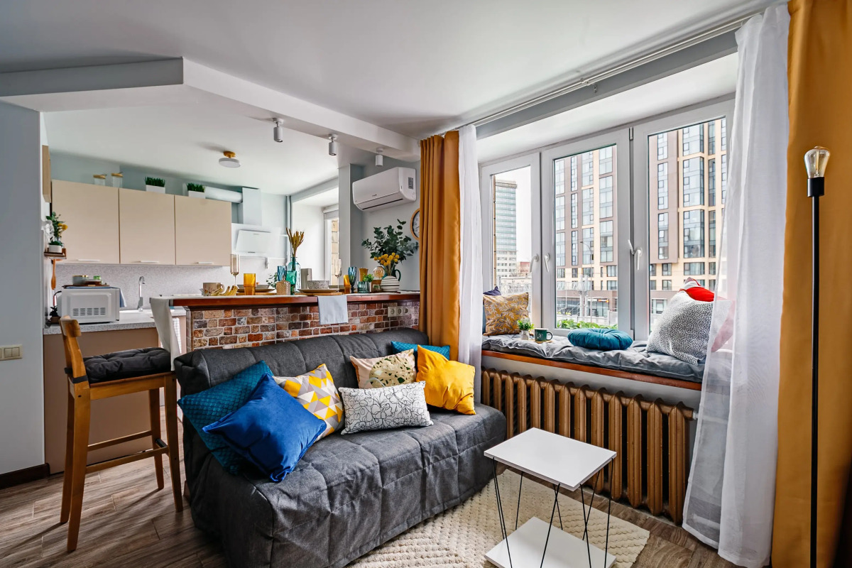 Апартаменты Butyrsky Cozy with Terrace, Parking and King-size Bed