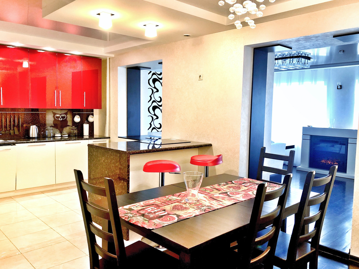 Апартаменты 5-комнатный люкс у озера на Мещерском бульваре