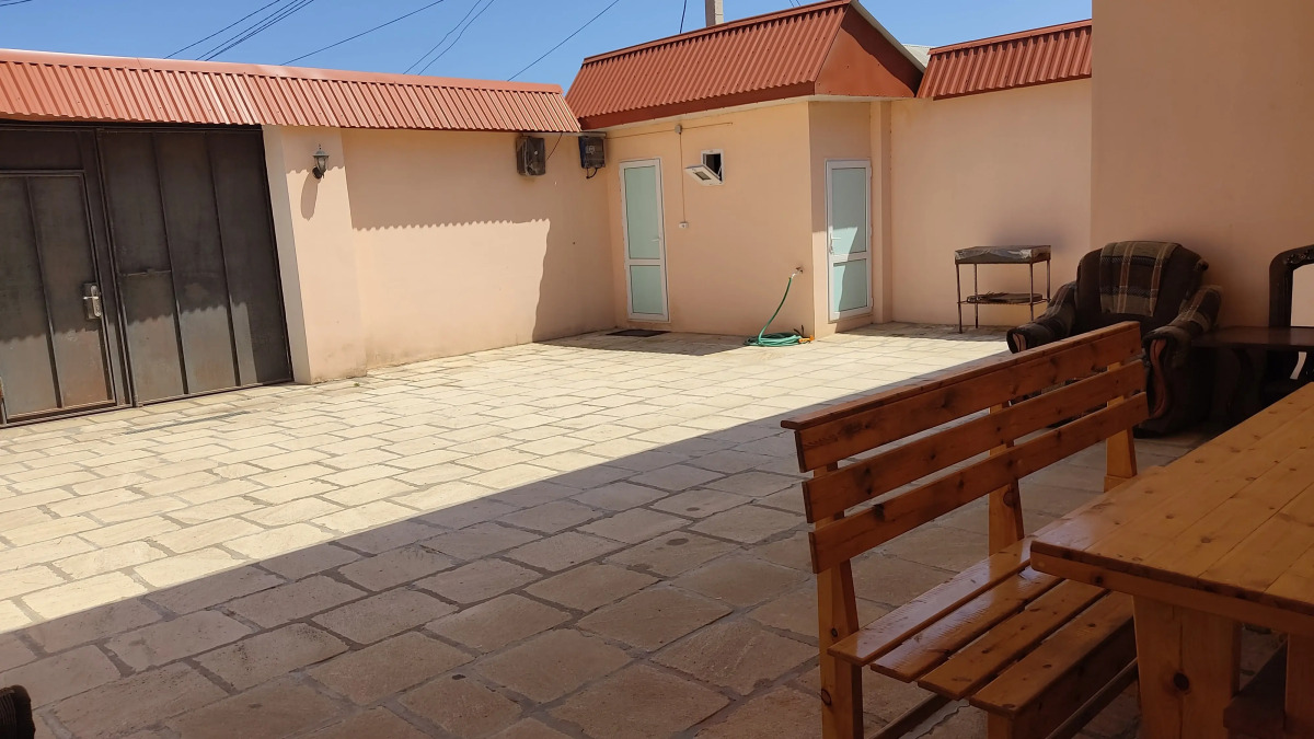 Коттедж у моря