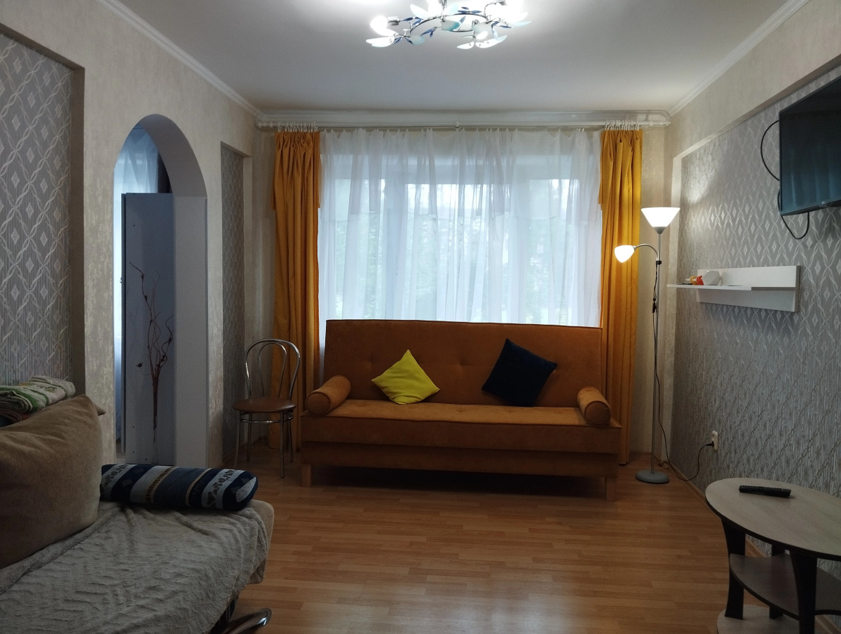 Квартира Двухкомнатная возле центра