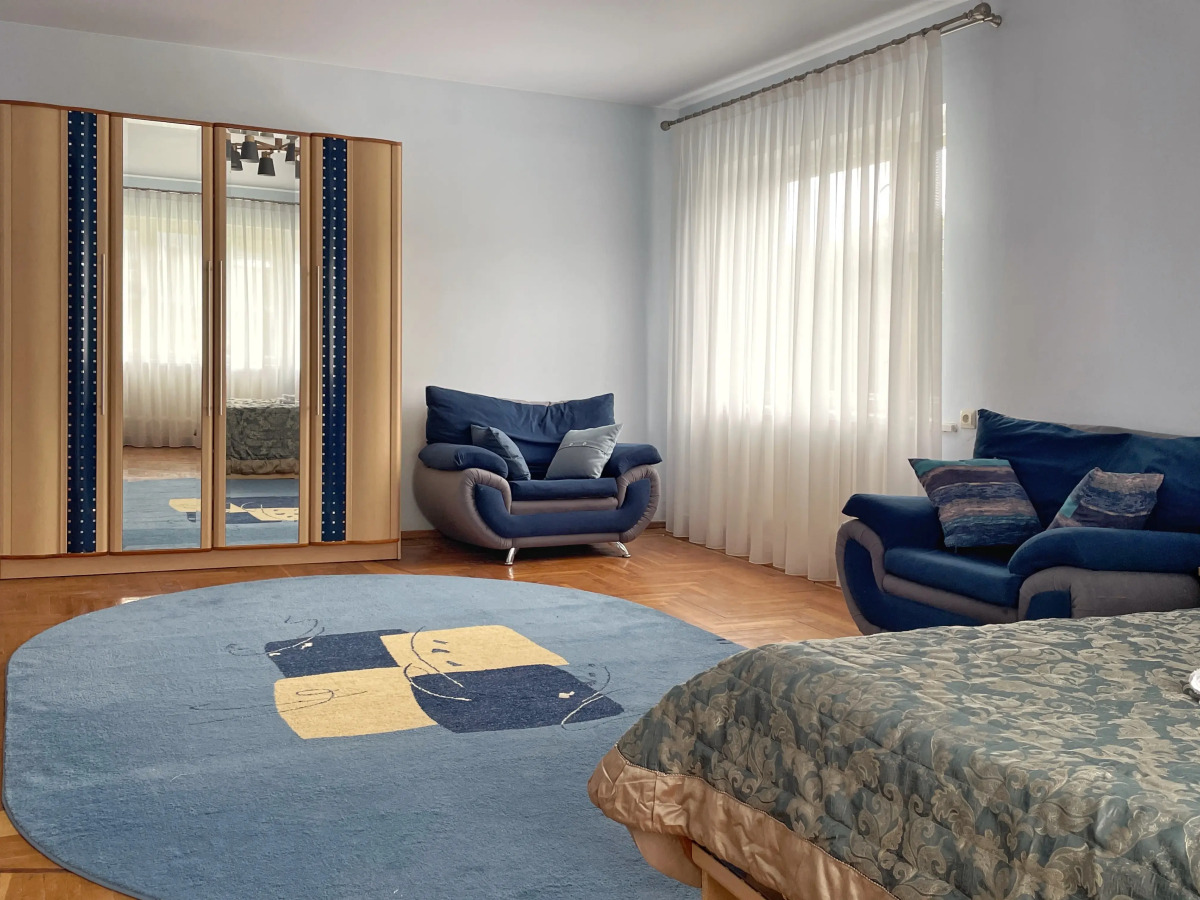 Частный дом Шикарный недалеко от Собора