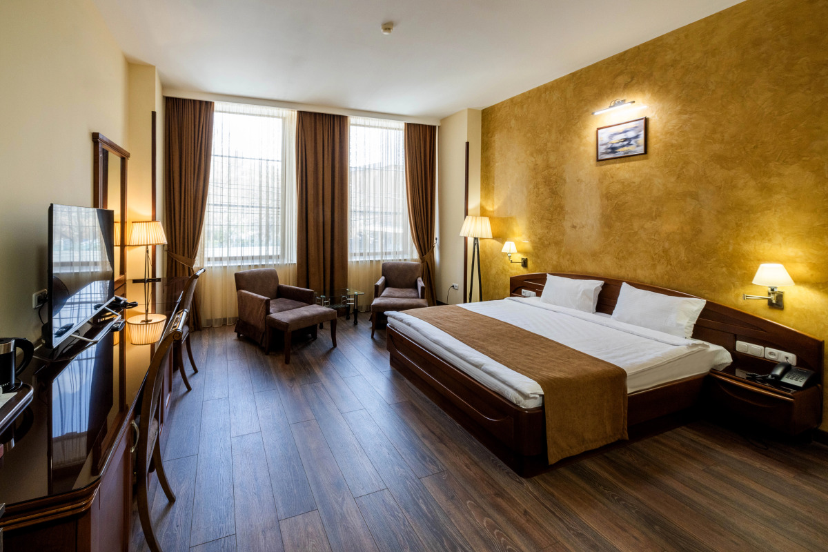 Отель Арарат