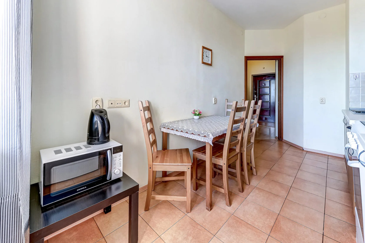 Апартаменты за Черной Речкой (4)