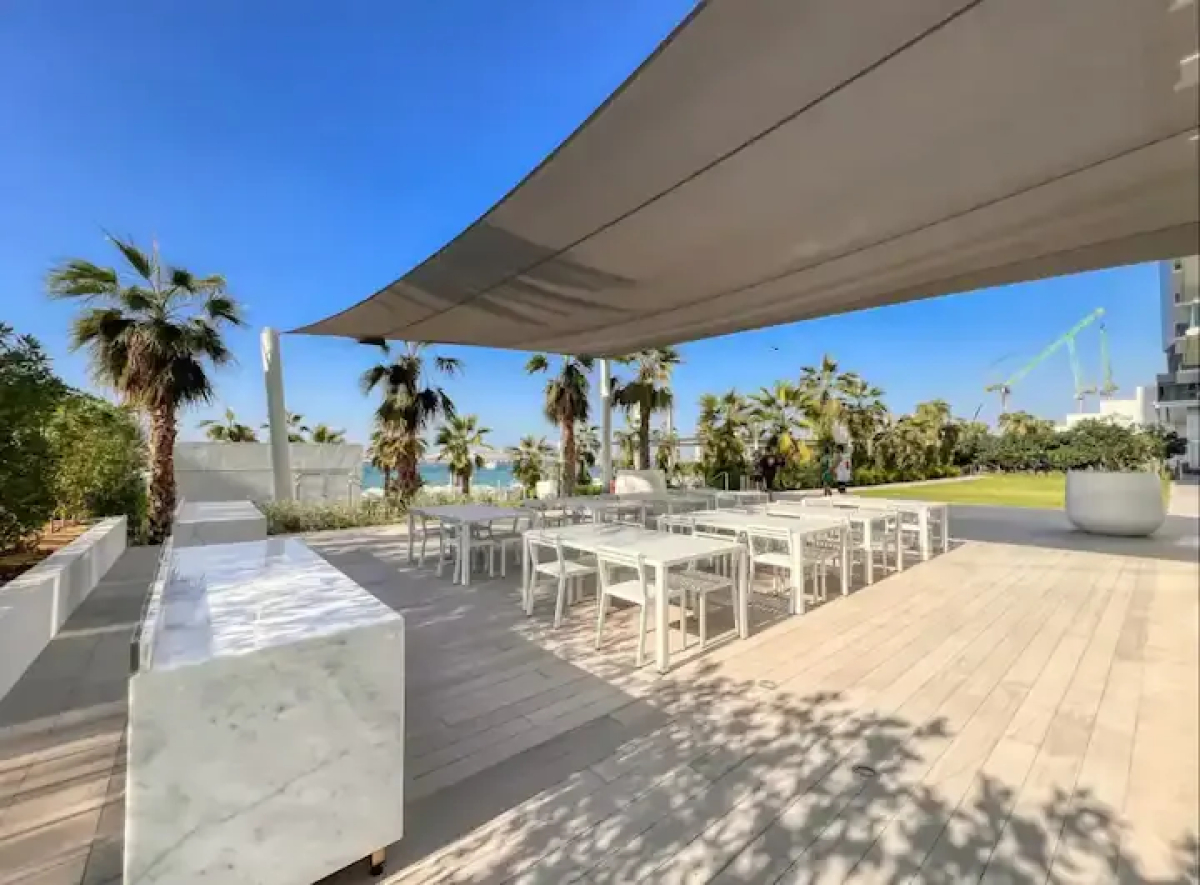 Апартаменты La Vie 1BR on JBR with Private Beach Dubai