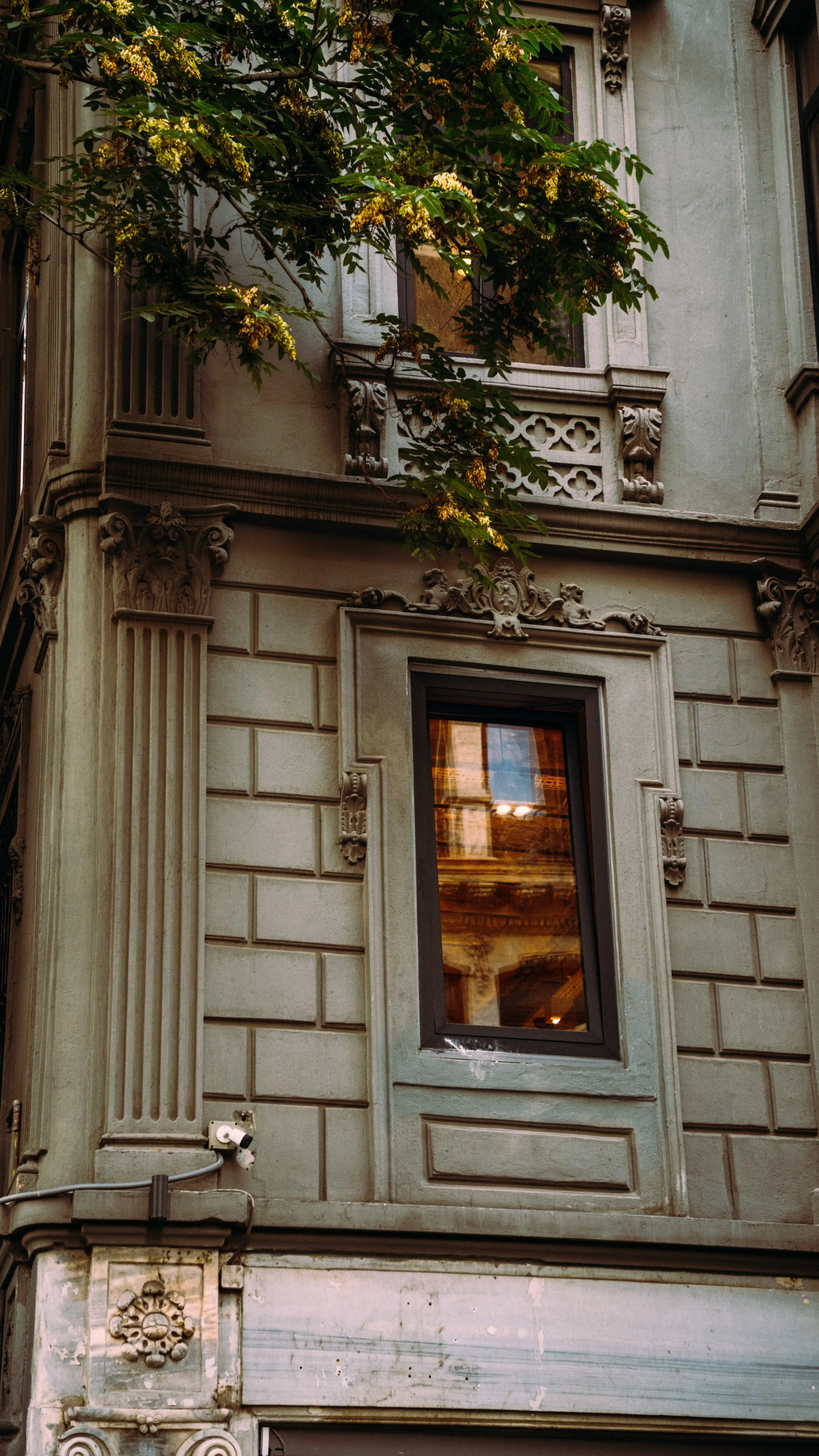 DeCamondo Residence
