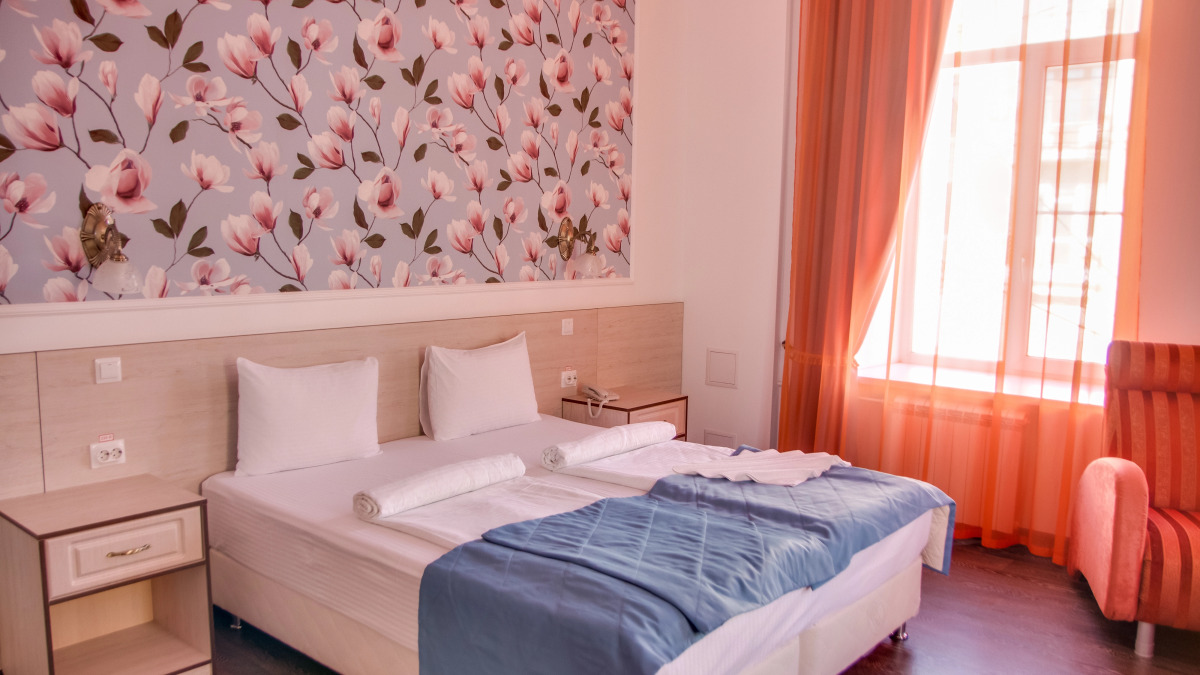 Отель сквер Высоцкого