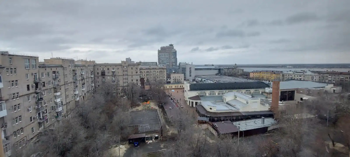 Апартаменты "У художника на Аллее Героев, 4"