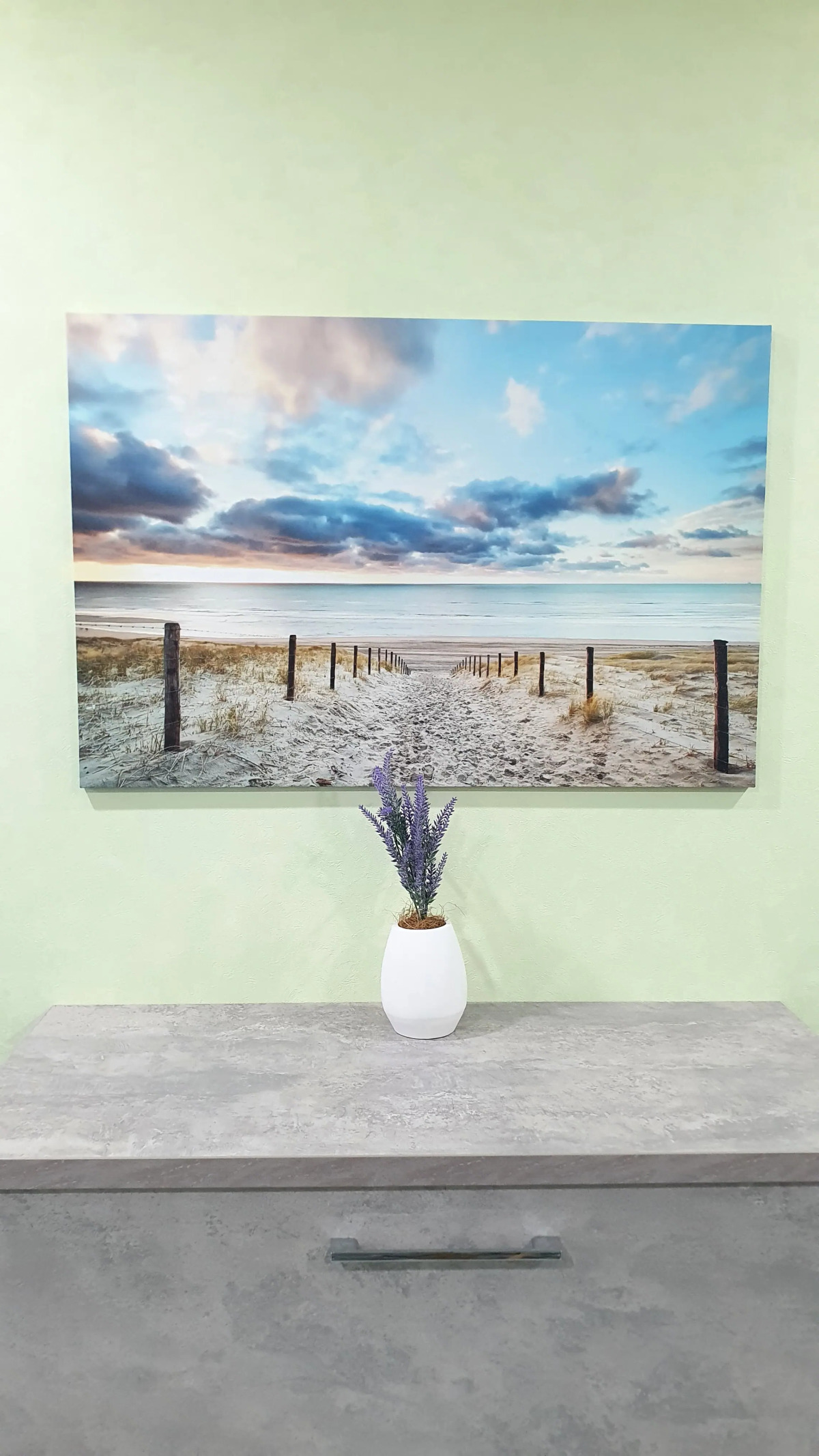 Квартира-студия новая в самом центре города с дизайнерским ремонтом