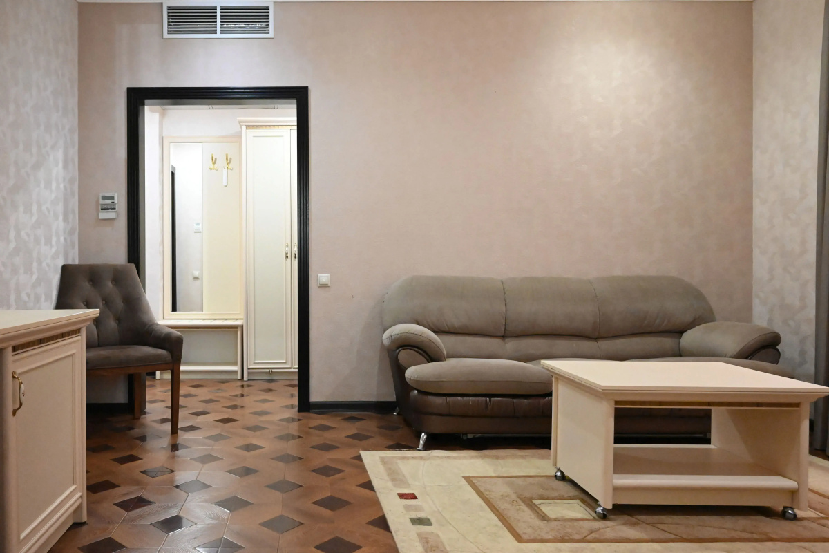 Отель Shine House