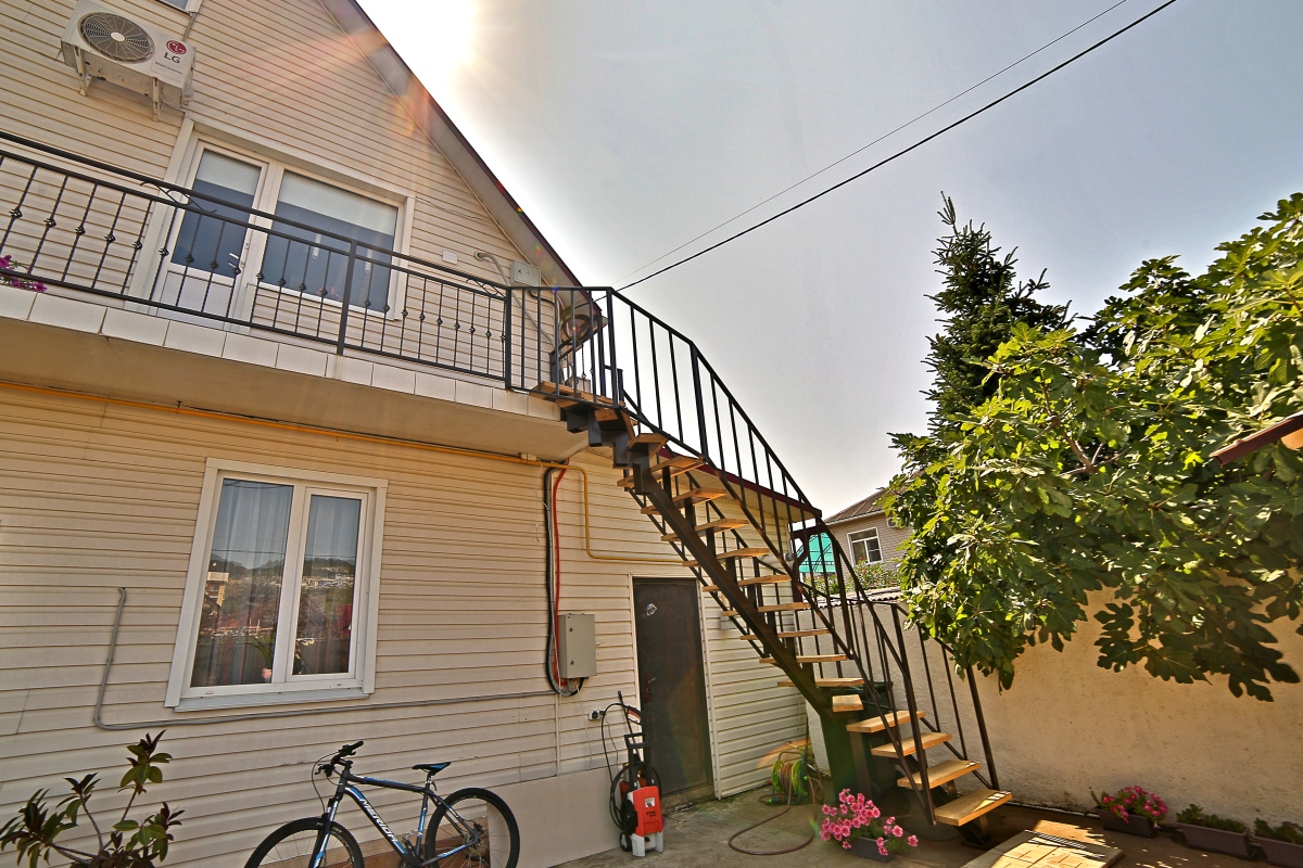 Гостевой дом на Листопадной