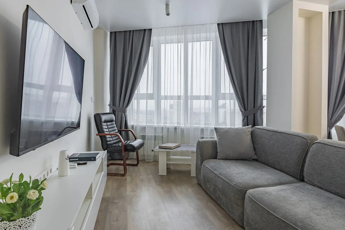 Квартира с панорамным видом и дизайнерским ремонтом