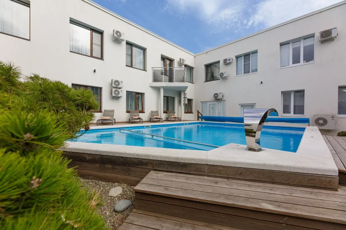 Курортный отель Эделон