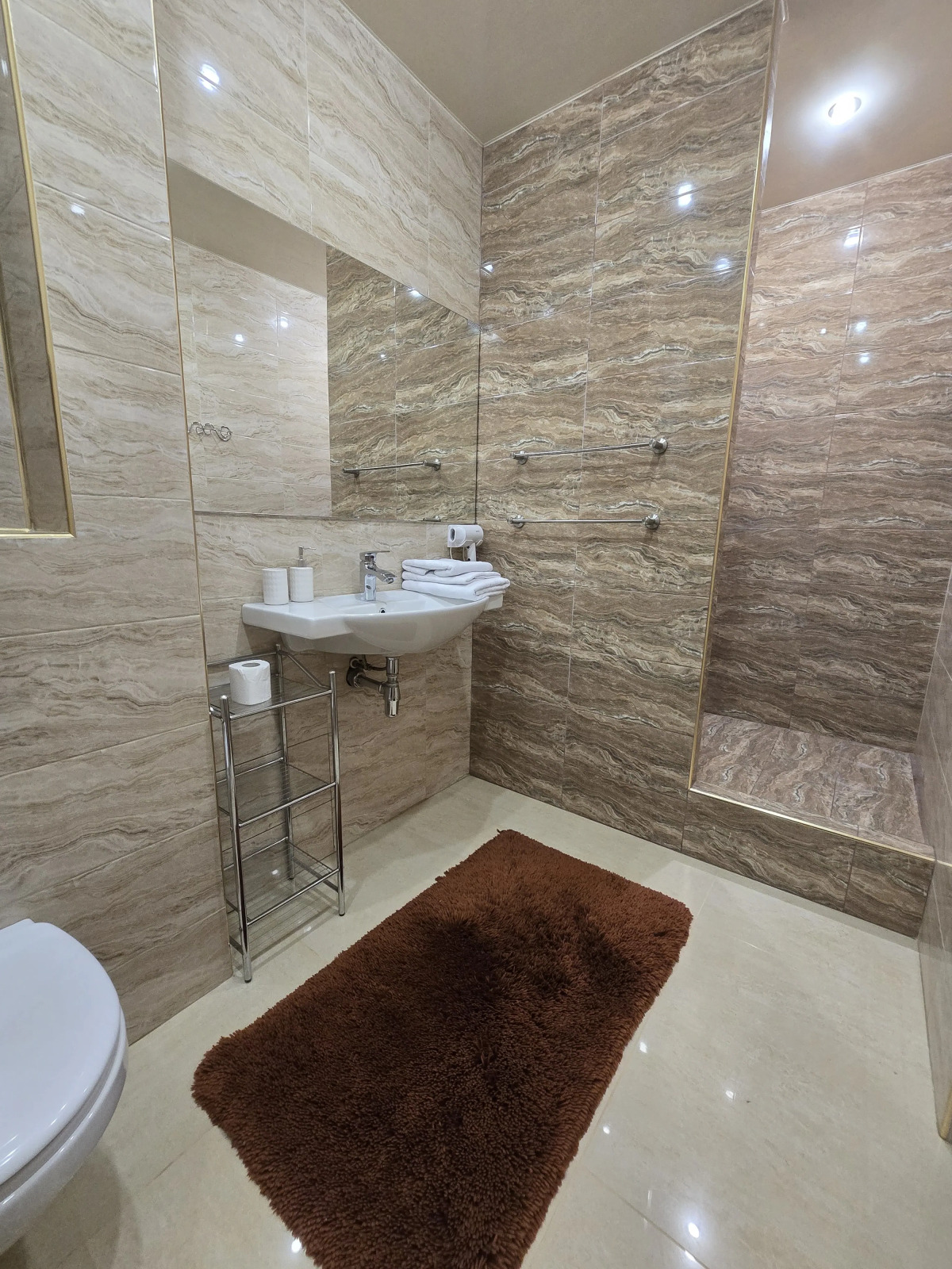 Апартаменты у набережной Суры на М. Горького 18