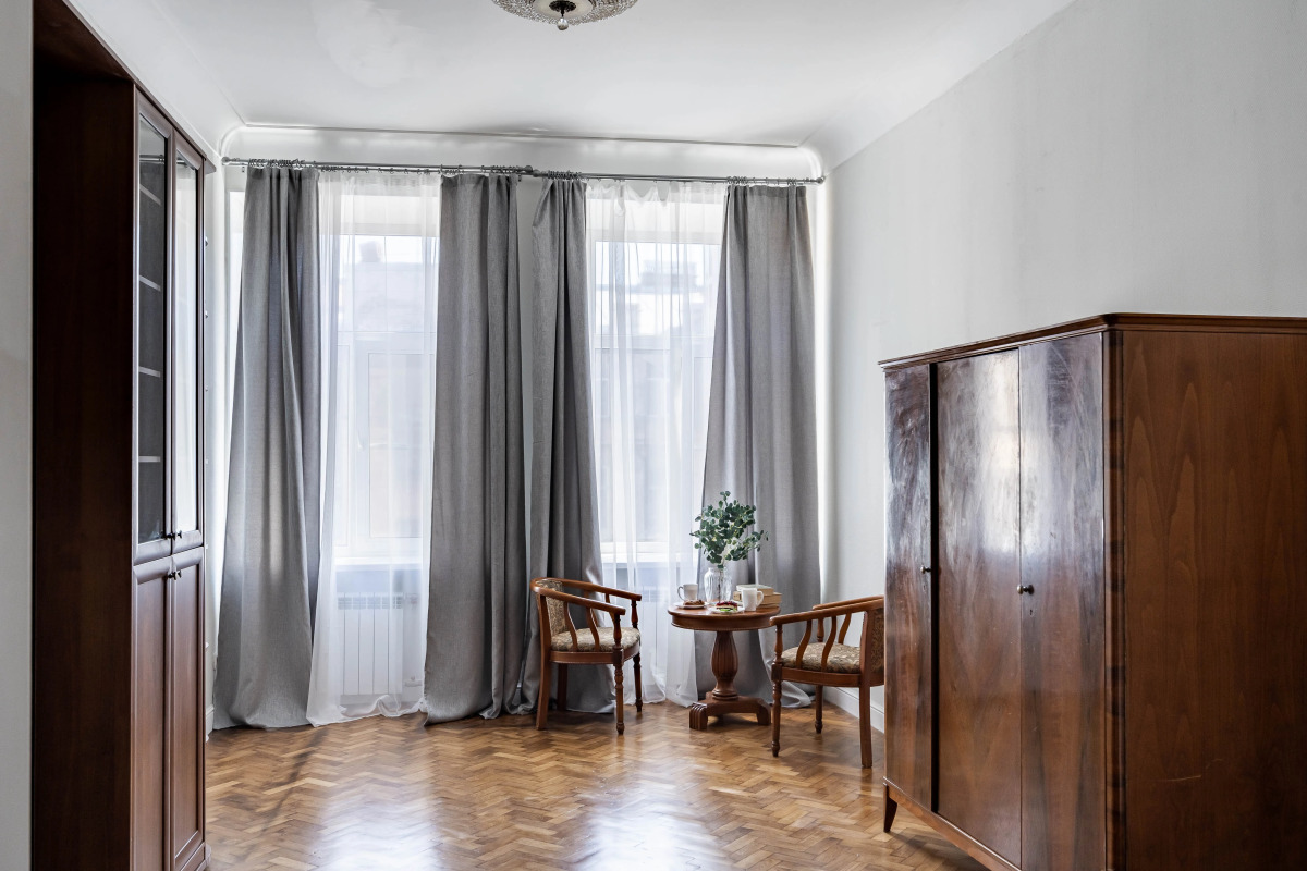 Квартира писателя в центре Петербурга с бесплатной парковкой