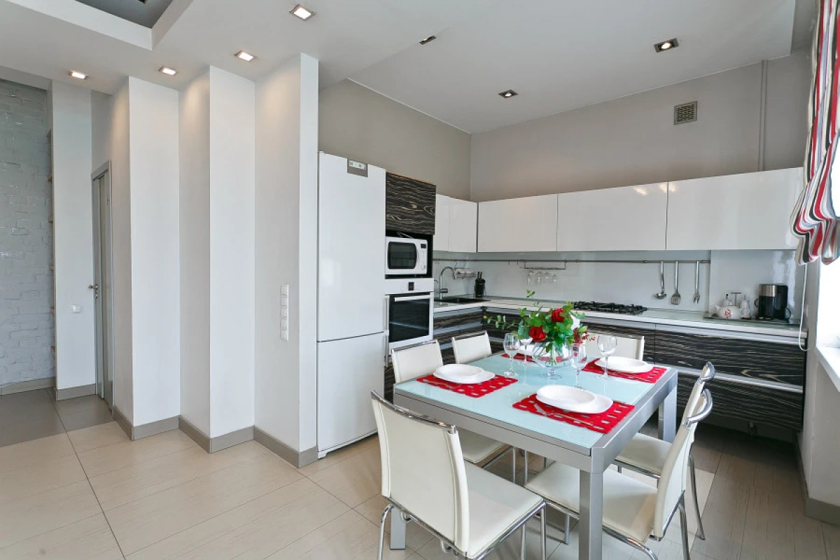 Апартаменты 3-комн. в центре Минска для 7 гостей