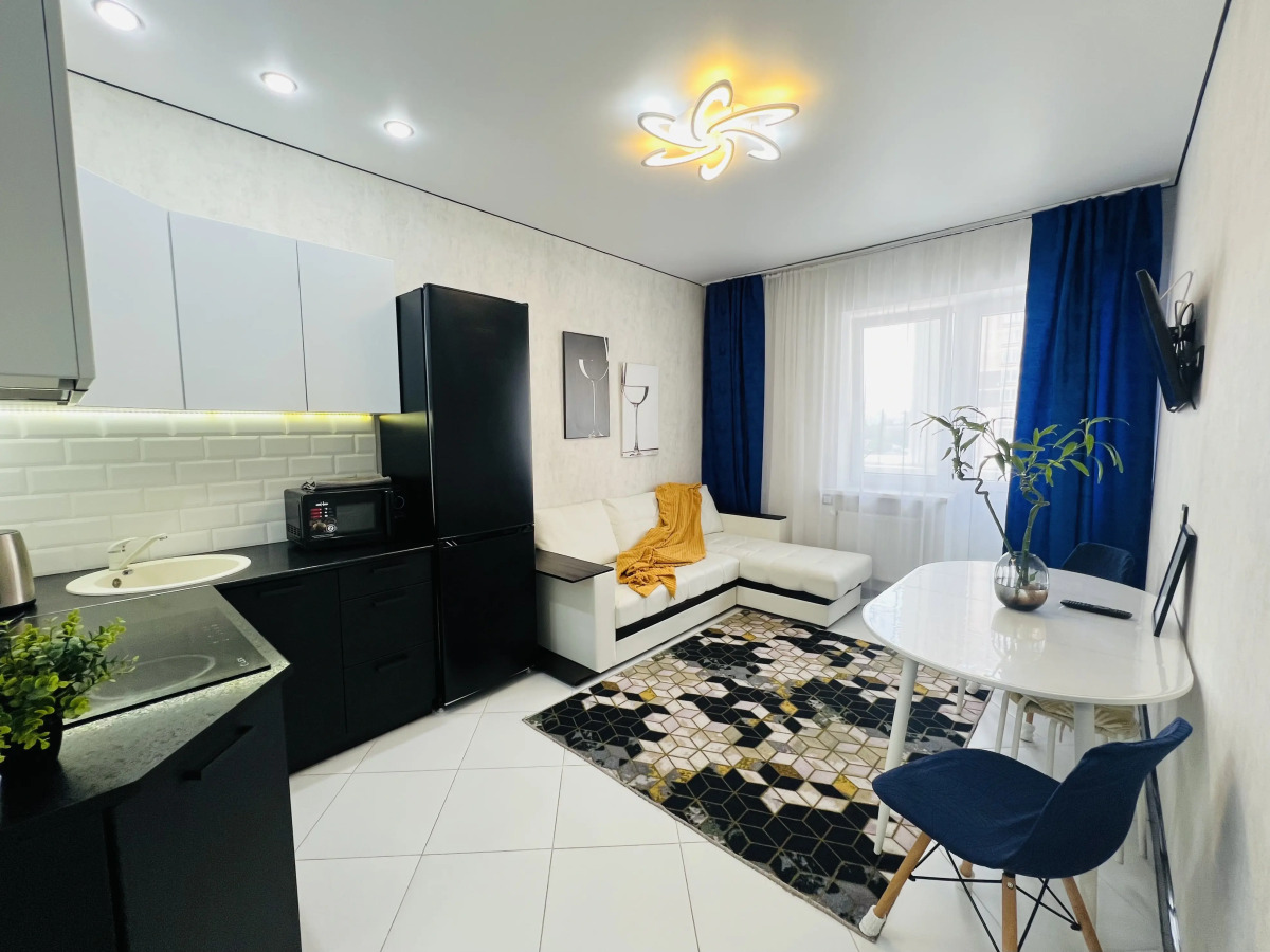 Квартира Комфорт на Нансена 103/1/5 1