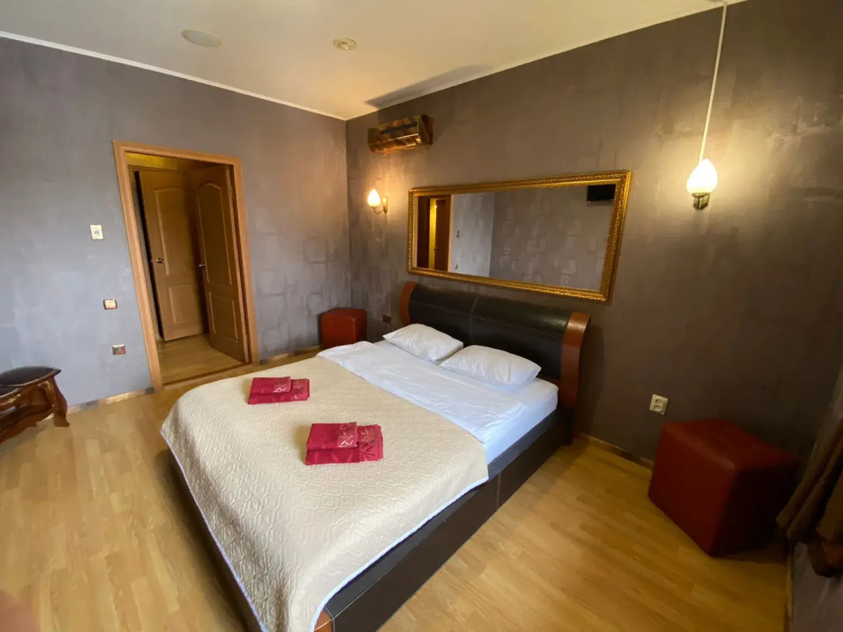 Отель Империал