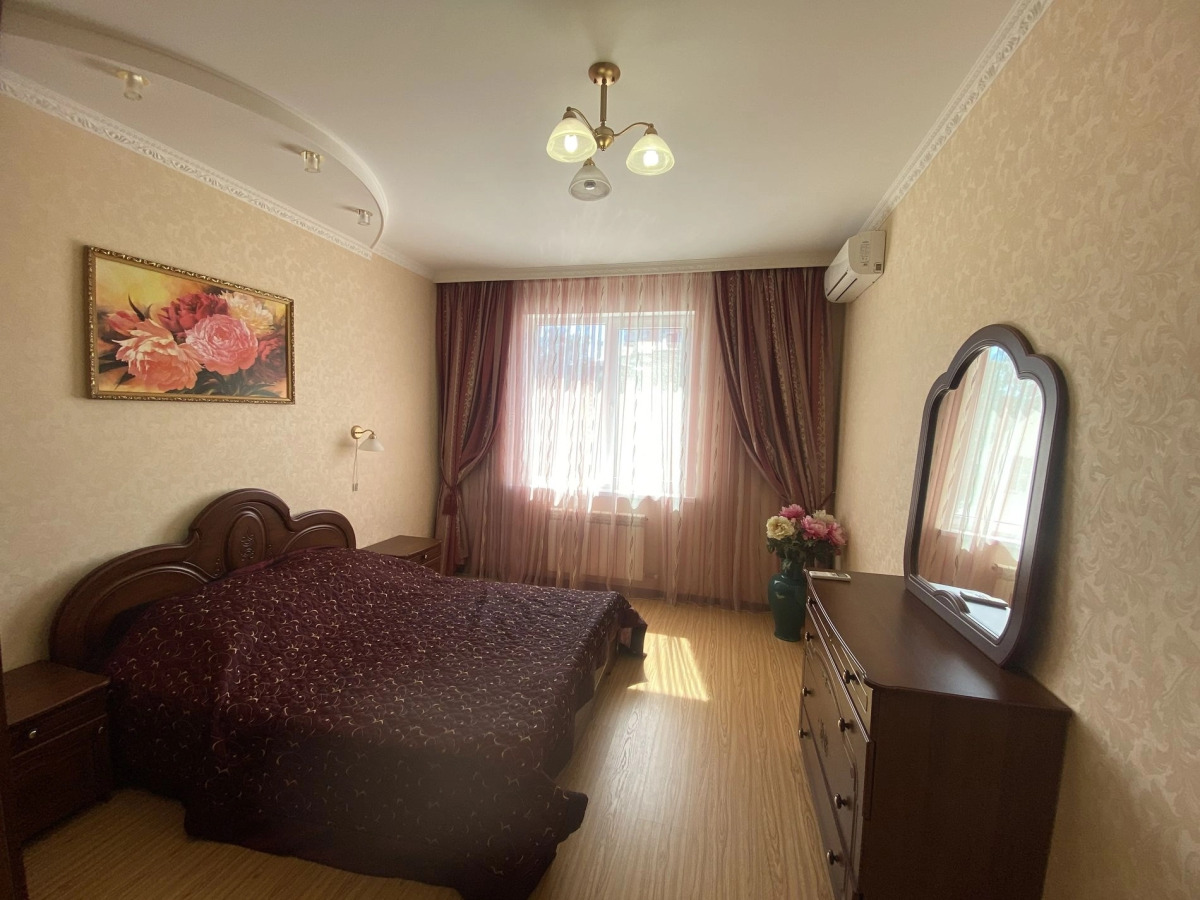 Апартаменты 201 Колхозная 9