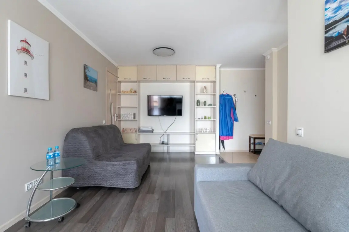 Апартаменты Двухкомнатные с двуспальной кроватью и двумя диванами