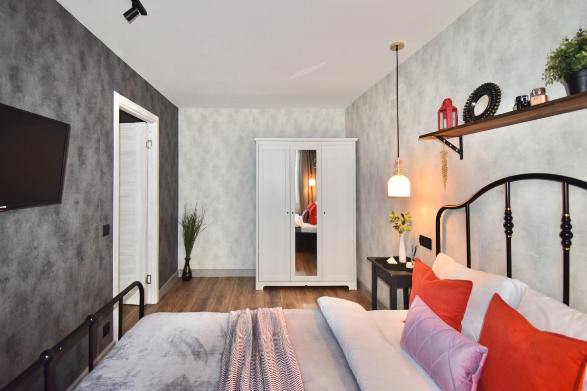 Апартаменты Дизайнерская двухкомнатная квартира в Кронштадте