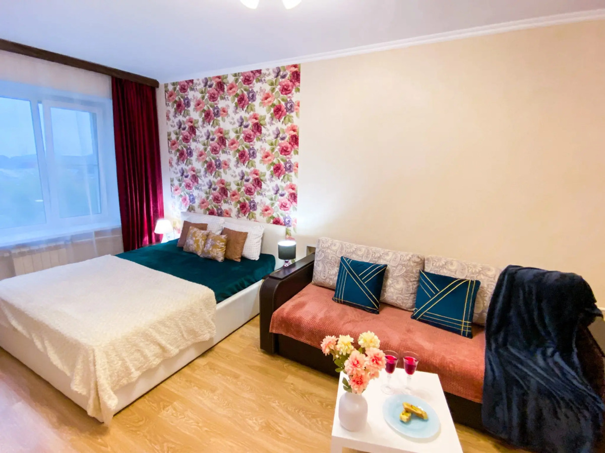 Апартаменты Акварель на Горького 102