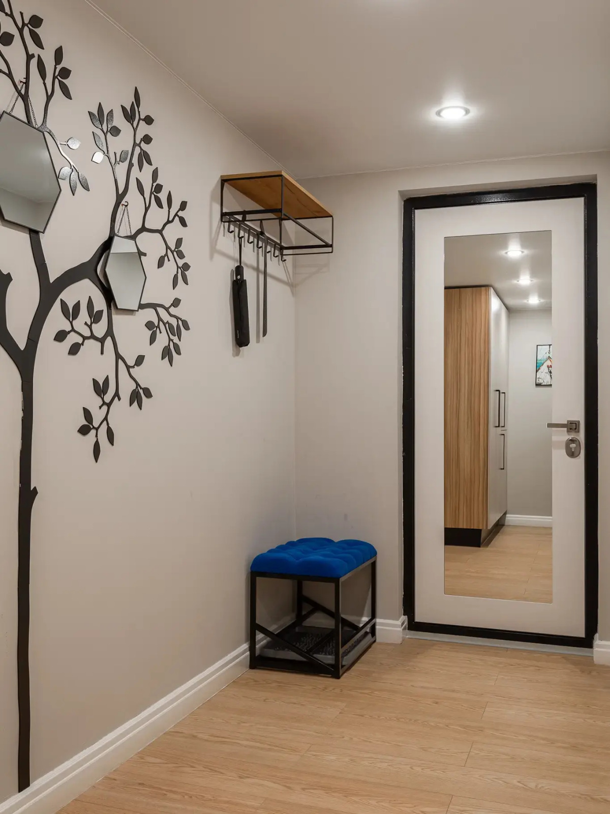 Апартаменты Comfort Life на Херсонской Black Cat