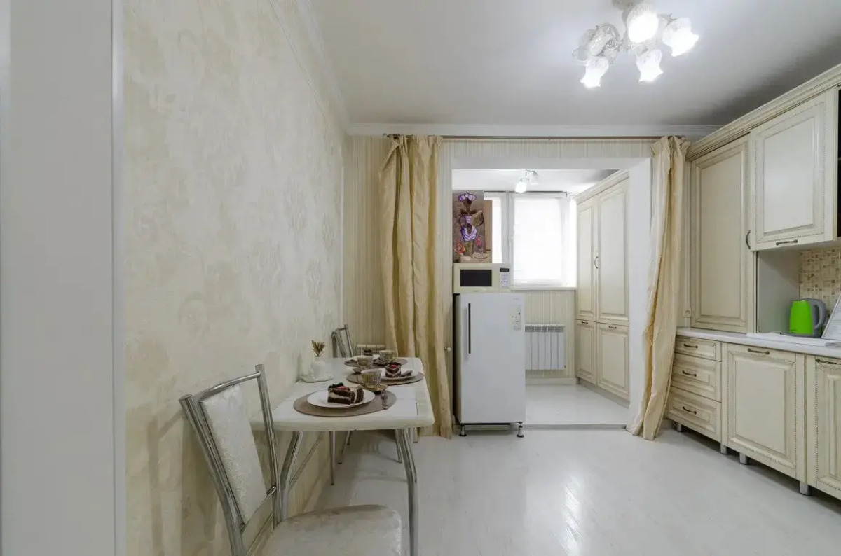 Апартаменты "Полулюкс с джакузи"