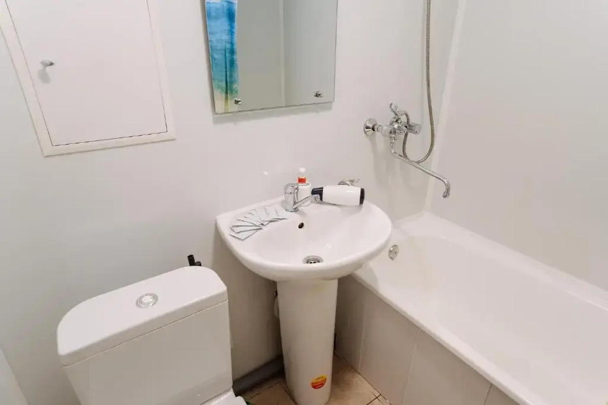 Апартаменты 9 ночей в центре на Анохина 37