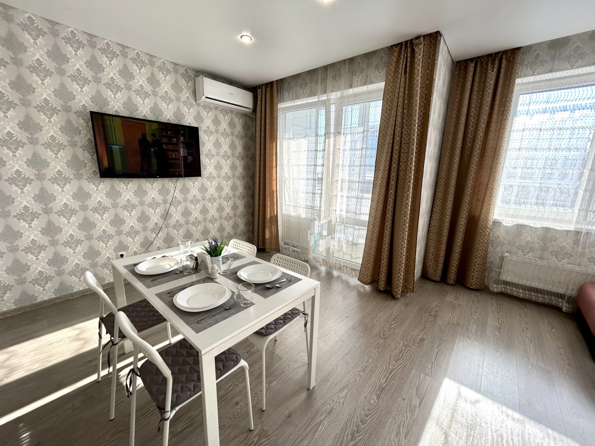 Апартаменты FSF Двухкомнатные (24 этаж) с Кофемашиной и Массажером