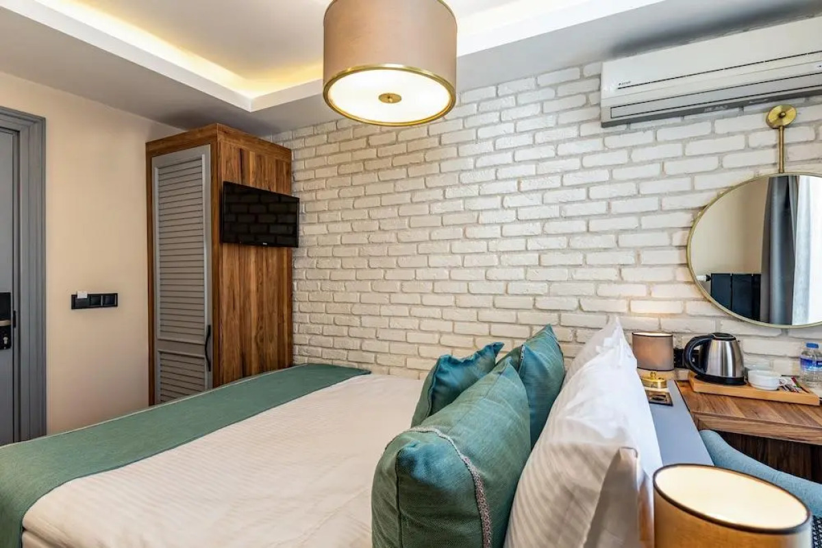 Отель Interstar