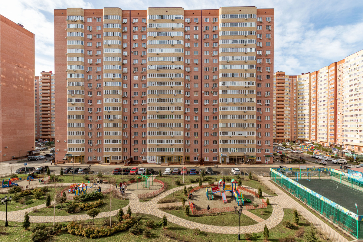 Квартира евро трешка у парка Галицкого Апарт-Отелика на Героя Сарабеева