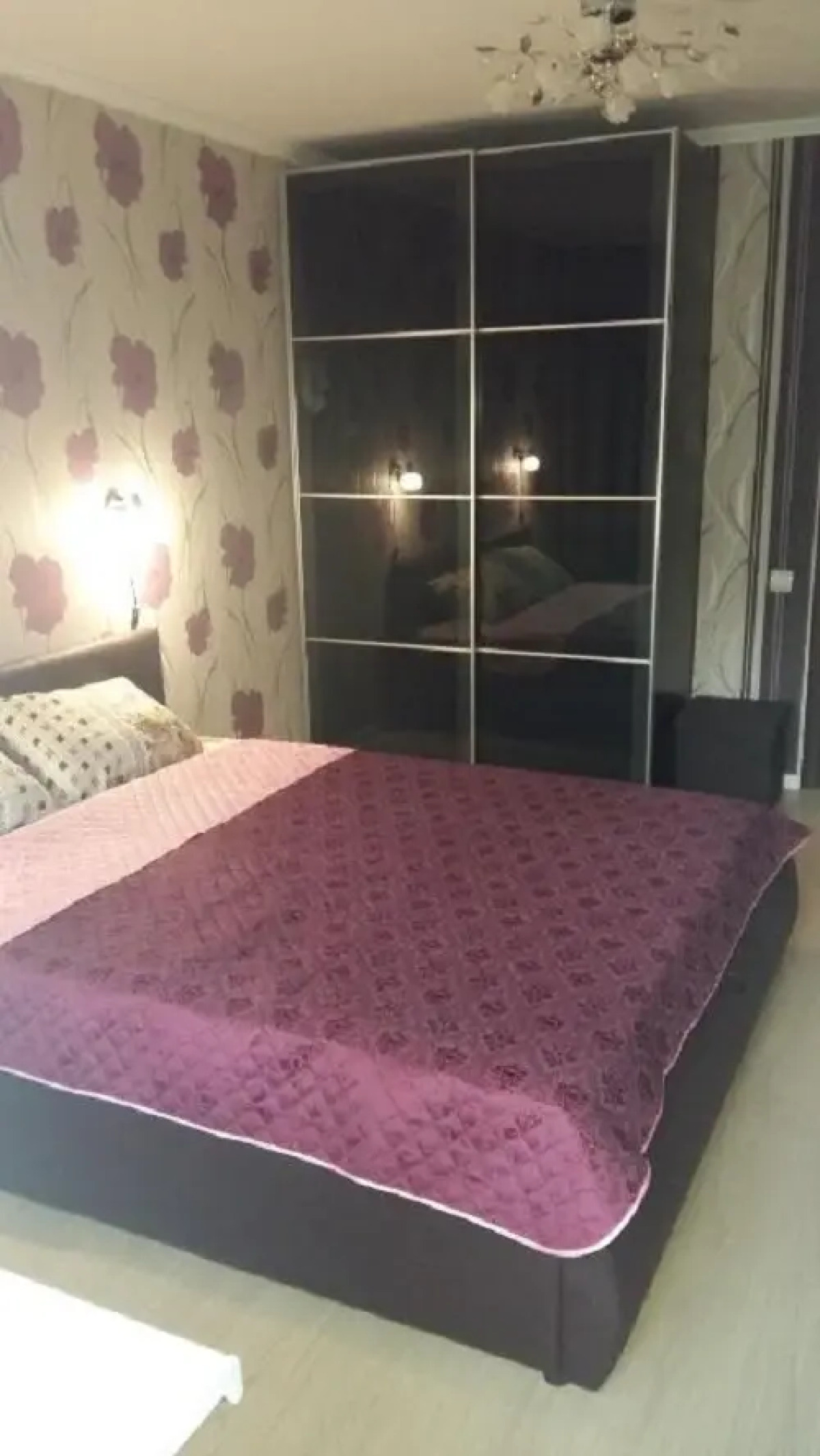 Апартаменты на Уральской 4