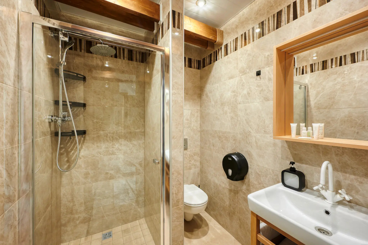 Отель Винтерфелл Новокузнецкая