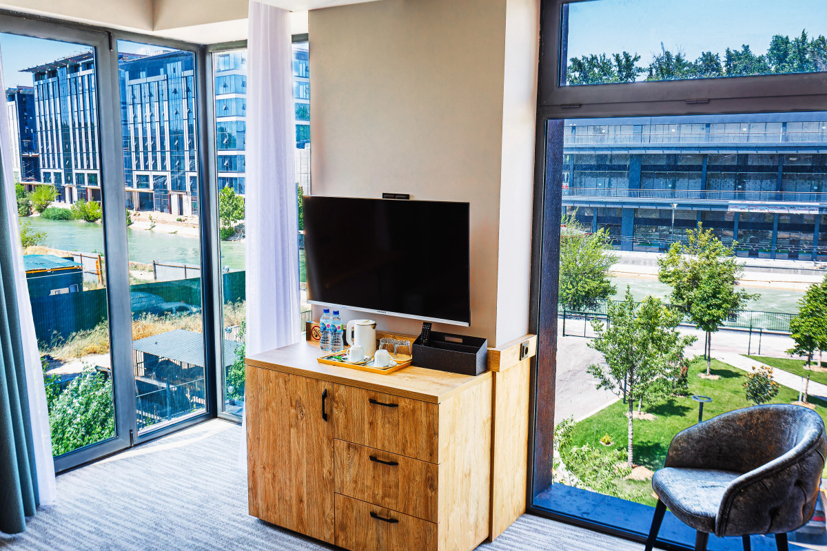 Отель River Inn