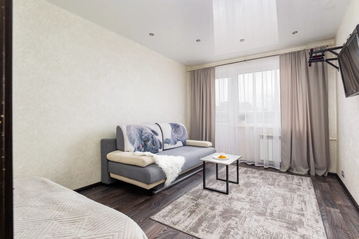 Квартира Двушка с изолированными комнатами, 5 минут до Золотой Нивы