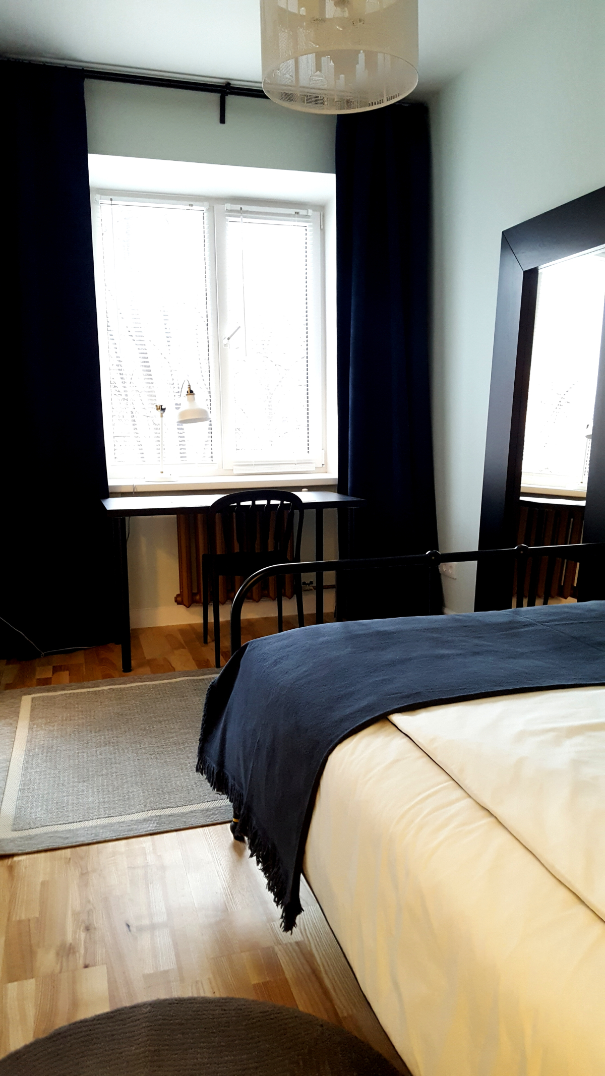 Квартира с прекрасными видами в центре Академгородка