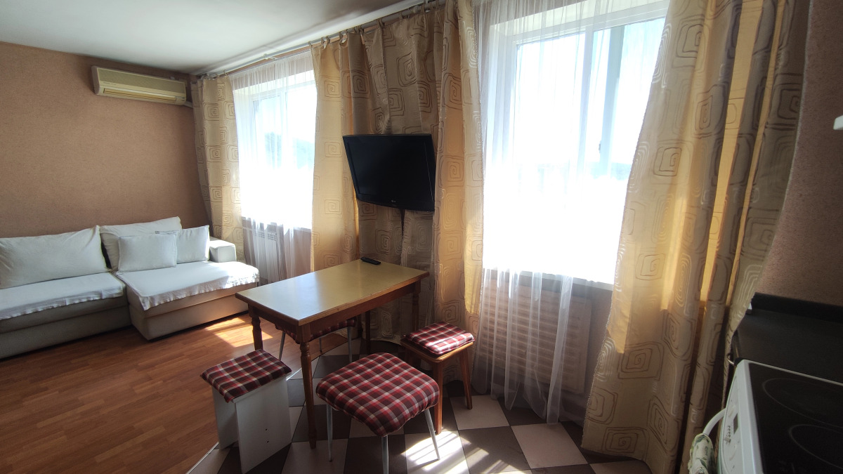 Квартира 10 мин до центра, уютно, чисто, ванна для двоих