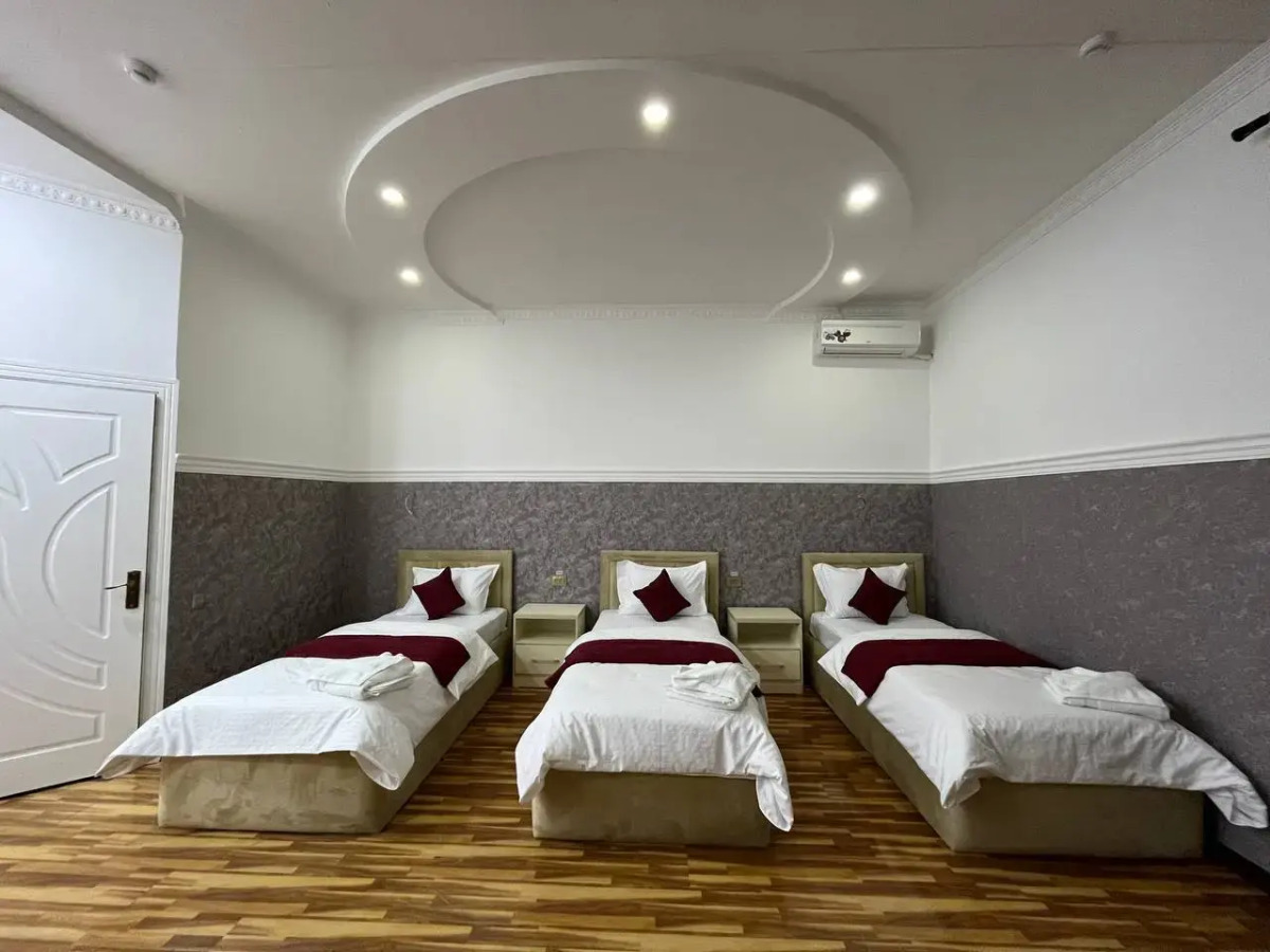 Отель HOME ALONE