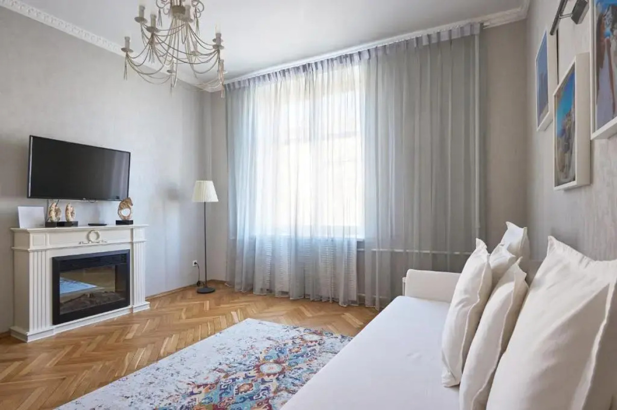 Апартаменты Pinterest на Карла Маркса с балконом