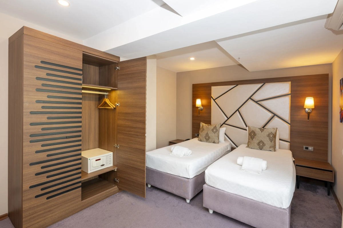 Отель Litros Hotel & Spa