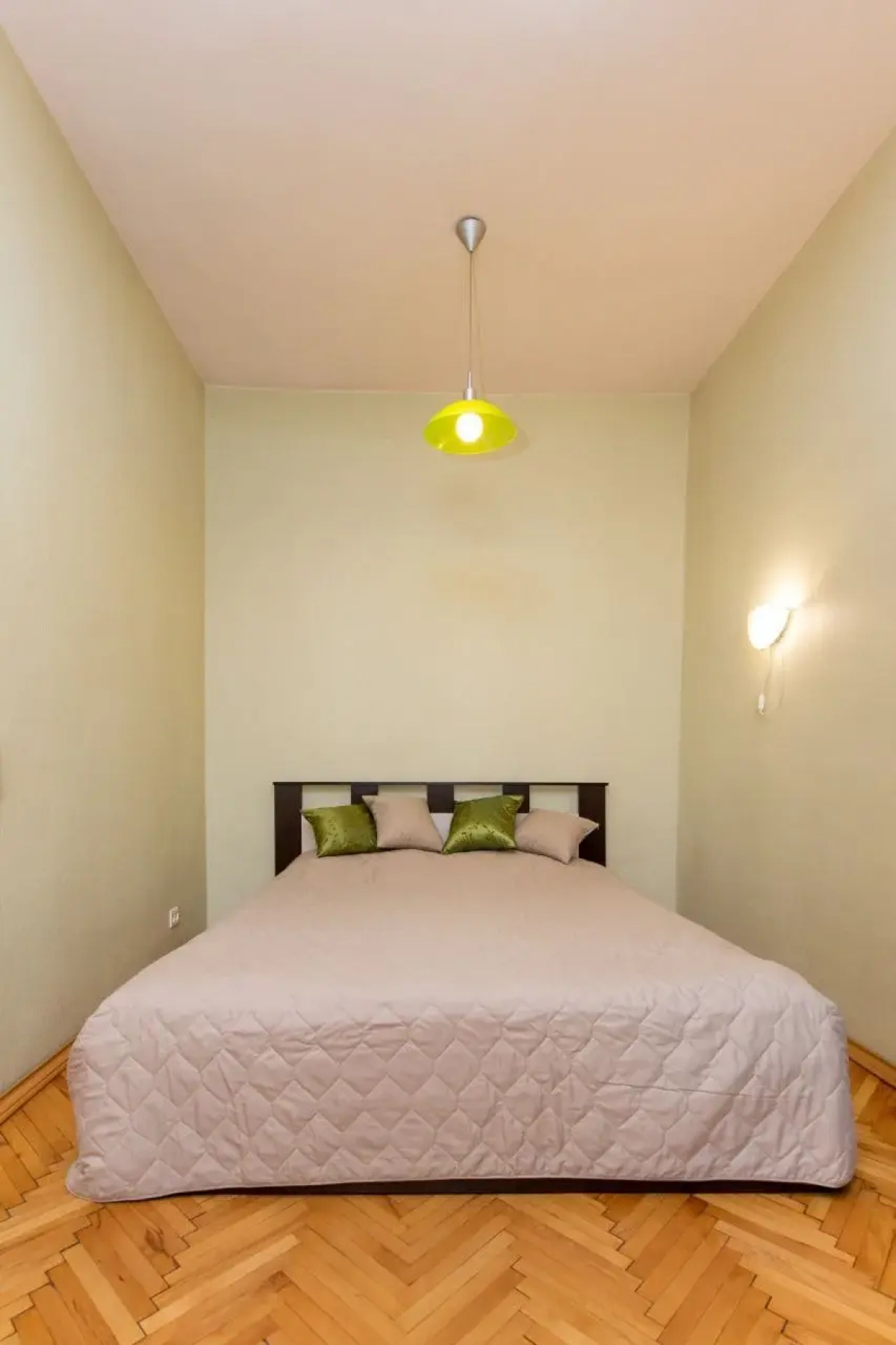 Квартира Типанова 16