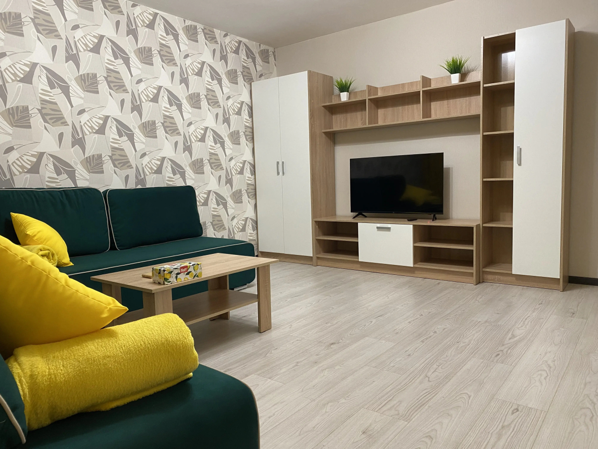 Квартира 2-комнатная на академика Байкова 11-2